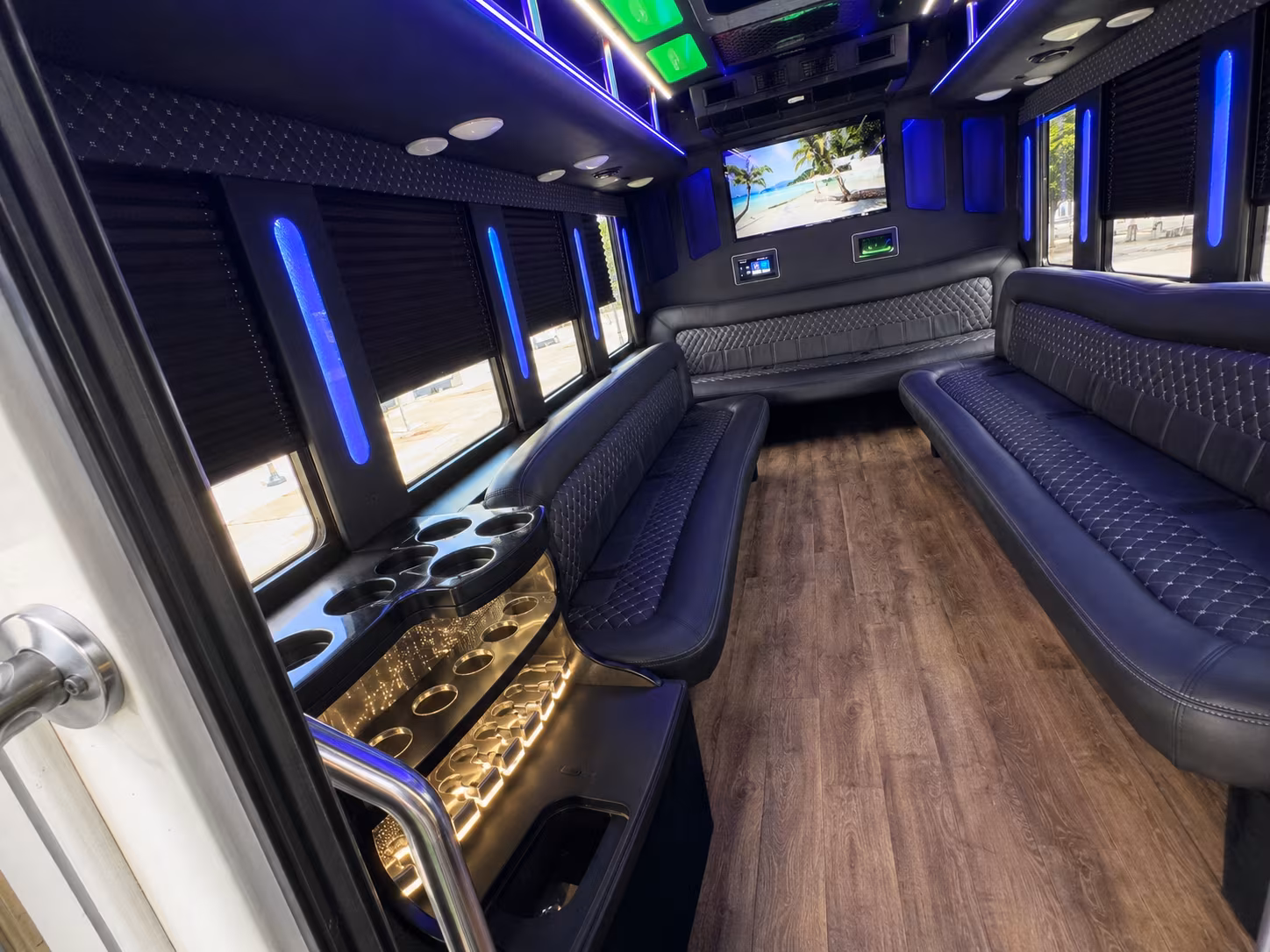 Metairie Birthday, Sweet 16, & Quinceañera Party Bus Rentals