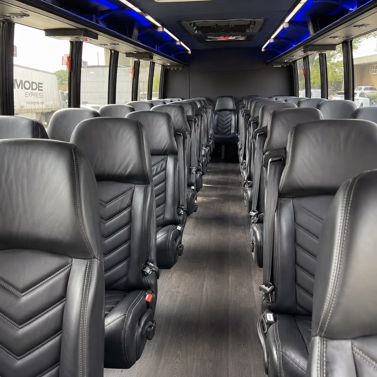 New Orleans Airport Shuttles & Transportation