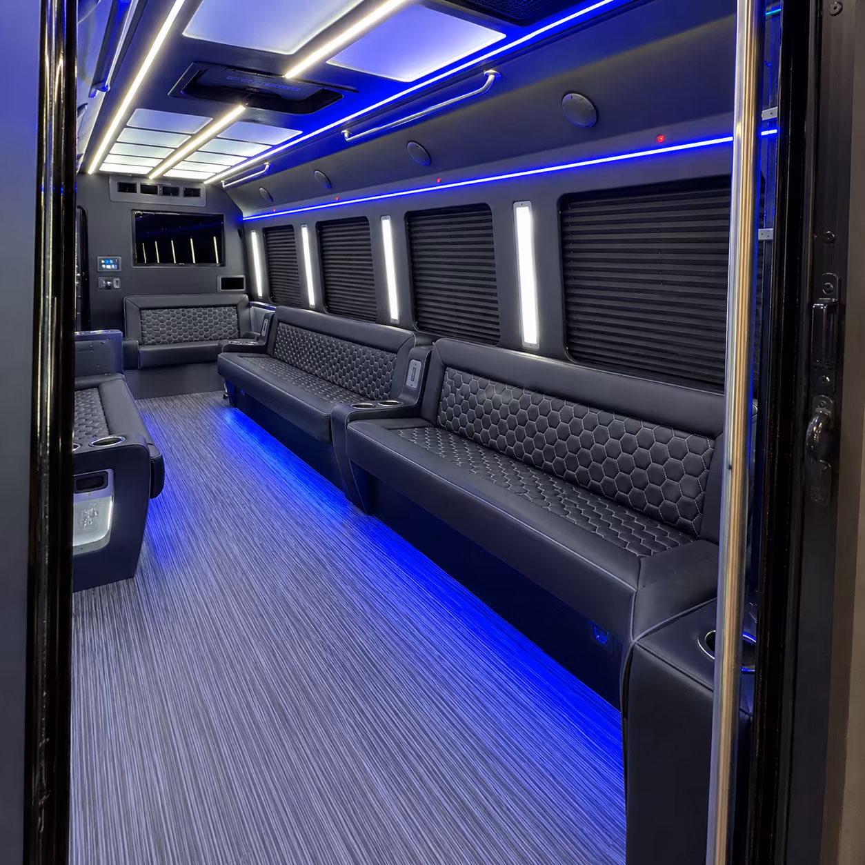 New Orleans Homecoming & Prom Party Bus Rentals