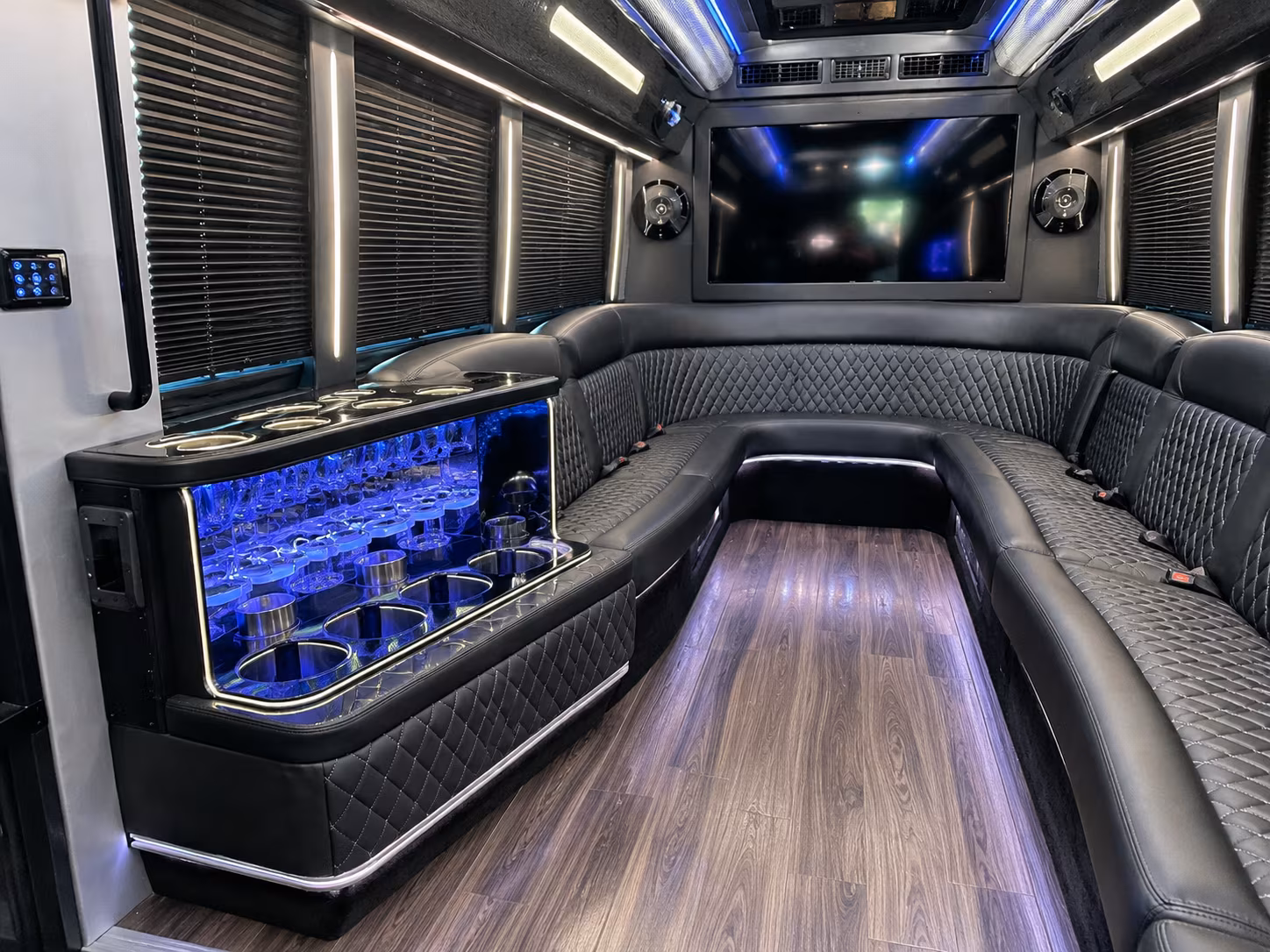 New Orleans Prom & Homecoming Transportation onboard seating