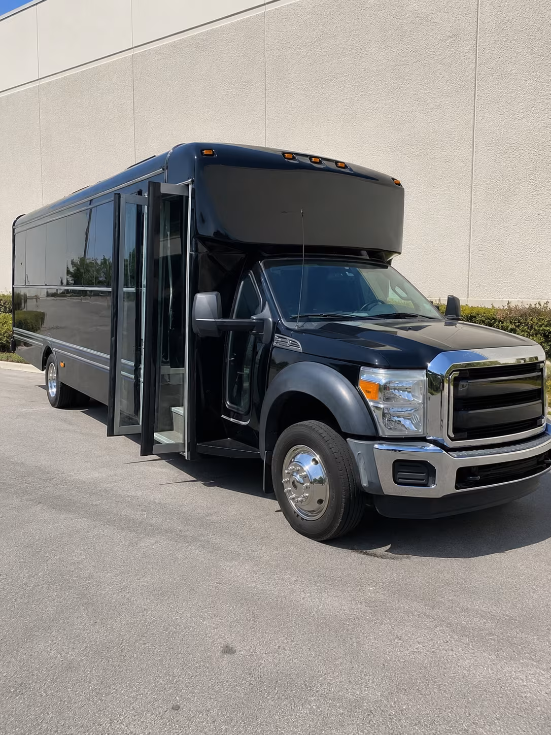 New Orleans Prom & Homecoming Transportation party bus exterior