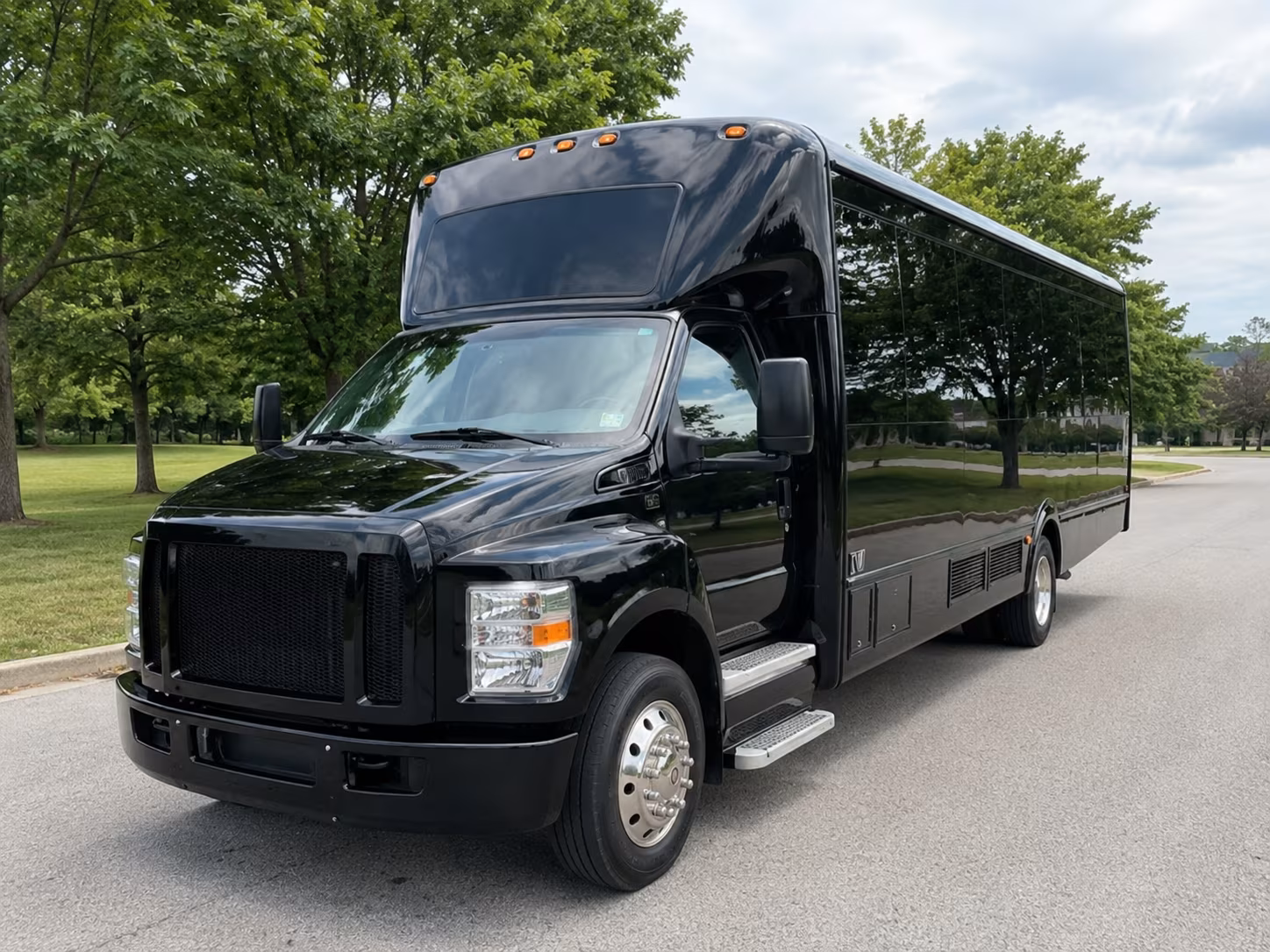 New Orleans Winery Tour & Pub Crawl Transportation party bus exterior