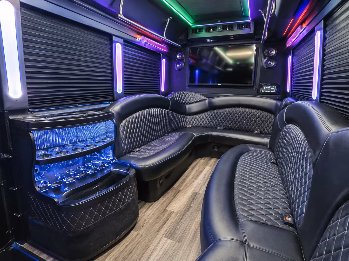 New Orleans Winery Tour & Pub Crawl Transportation group transportation