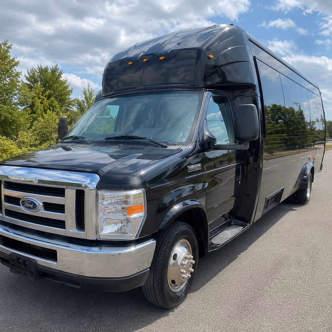 West Gulfport Winery Tour & Pub Crawl Transportation